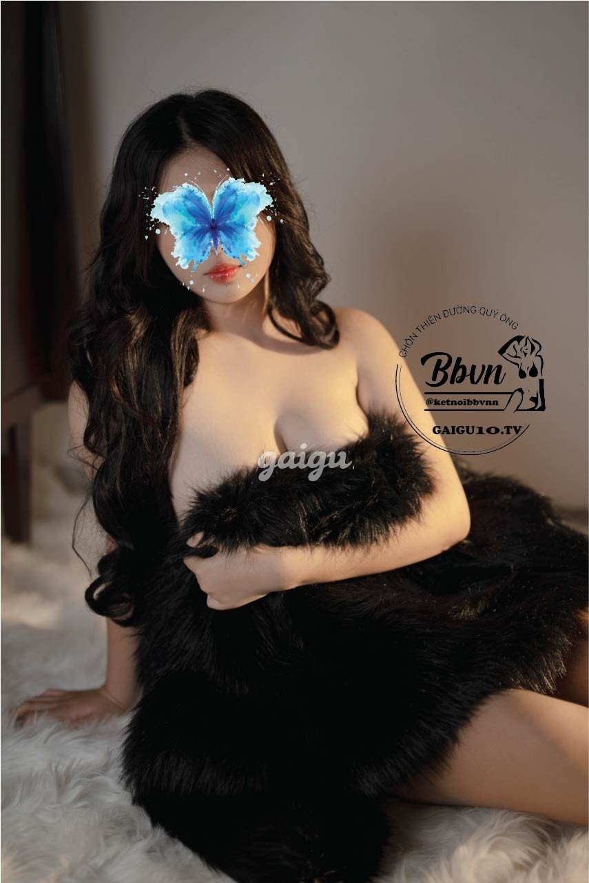 Bé Dâu – Bé 2k4 Mới Lớn Mũm Mĩm Cặp Mông Siêu Khủng