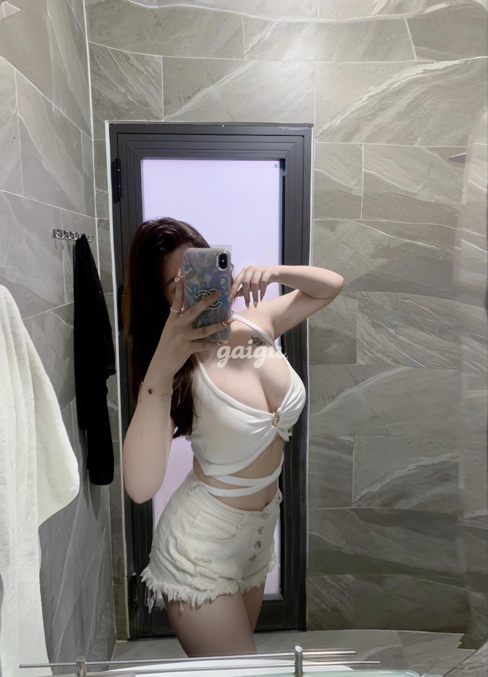 Trúc Ly – 2006. Xinh mọi góc nhìn . Tự nhiên 100 .
