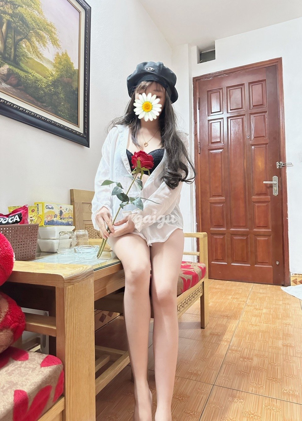 Minh châu gái trẻ giá mềm