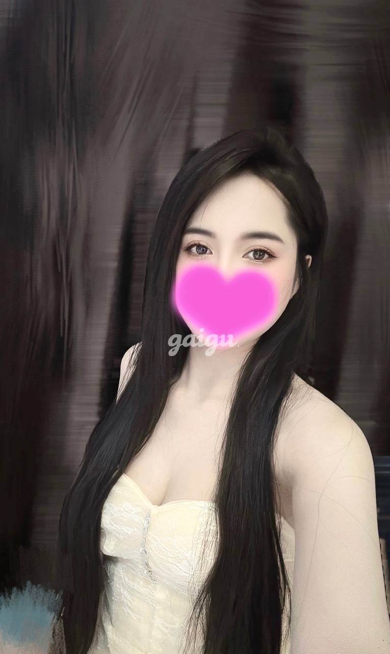 HOT TRÚC MAI HÀNG CHUẨN ĐẸP,MẶT XINH CHUẨN LOLI GIRL