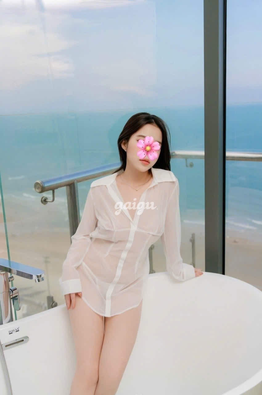 Tiểu Vy❤Đẹp Tuyệt Mỹ❤Vú To Mông Bự❤Đẳng Cấp Xinh-Sang❤Nhận Đi Tour