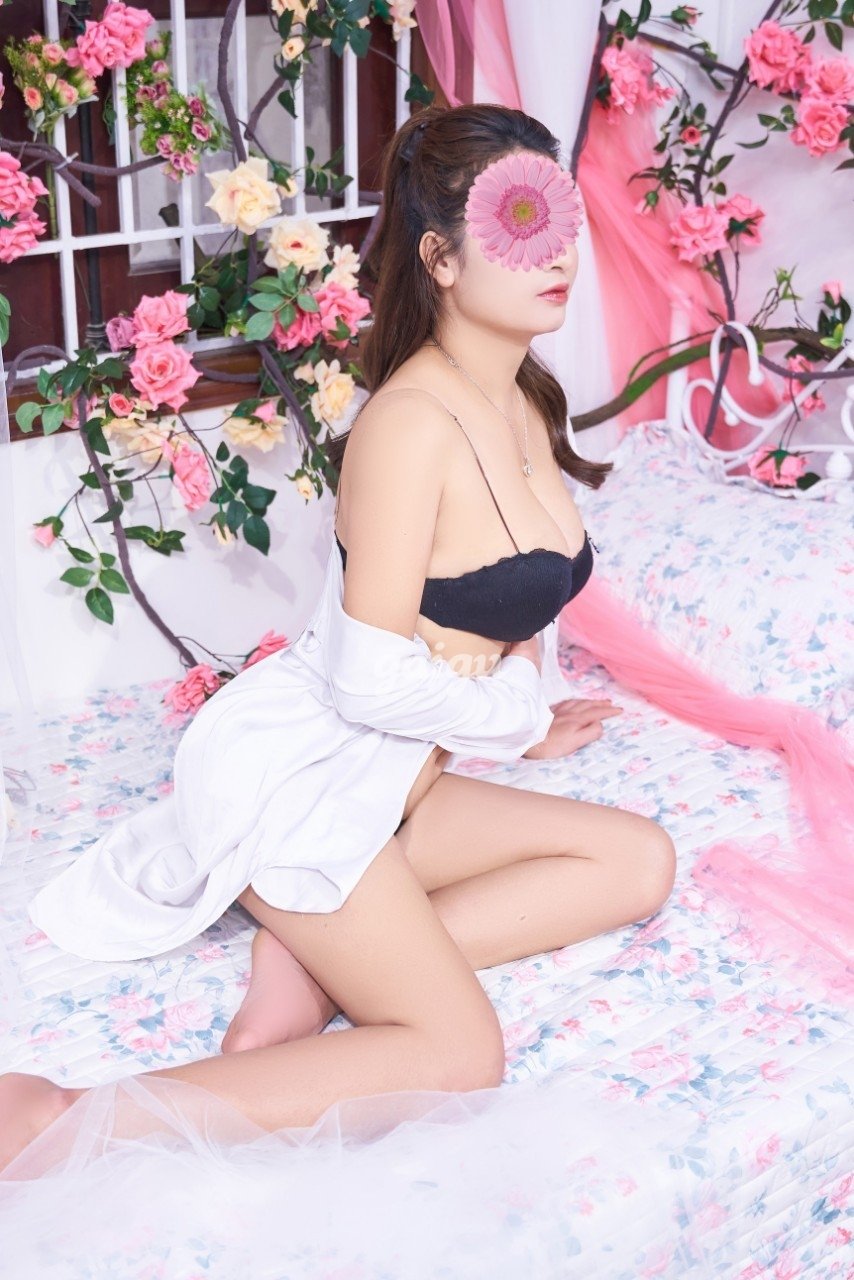 Minh Phương-Hàng Mới-Siêu Phẩm Vú To-Rất Dâm Rất Đĩ-Nhiệt Tình Hết Mình