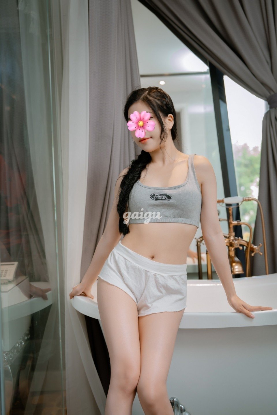 PHƯƠNG LY 2K3 KUTE,XINH,NON TƠ,NGOAN HIỀN,VÚ BÍM HỒNG HÀO ĐẸP