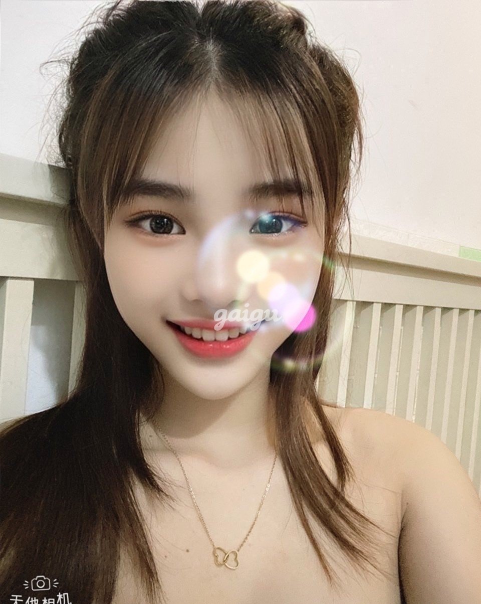Gia Hân- cô bé dể thương, dâm đảng!!!